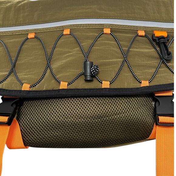 NWT! Free People Playoff Sherpa Messenger Crossbody in Olive Green - Picture 4 of 10